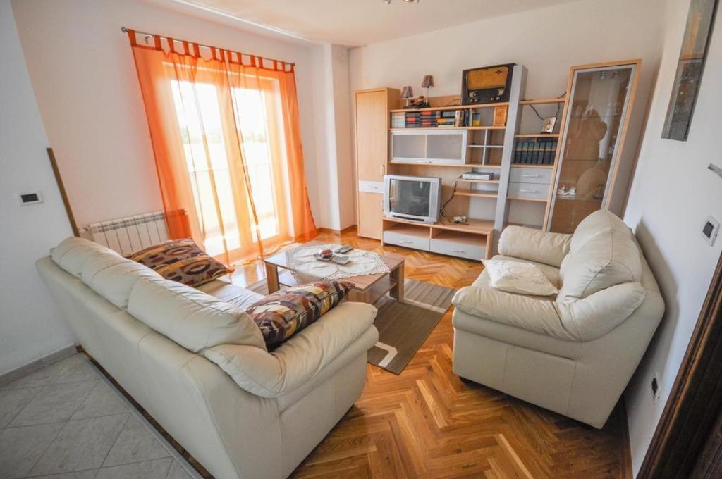 Angela Apartment Novigrad  ภายนอก รูปภาพ